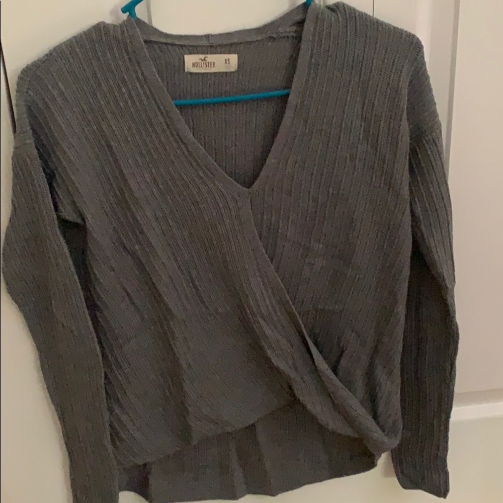 Hollister wrap sweater